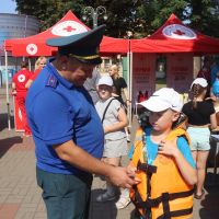 «Академия безопасности» под открытым небом: спасатели Гомеля провели мероприятие в парке аттракционов
